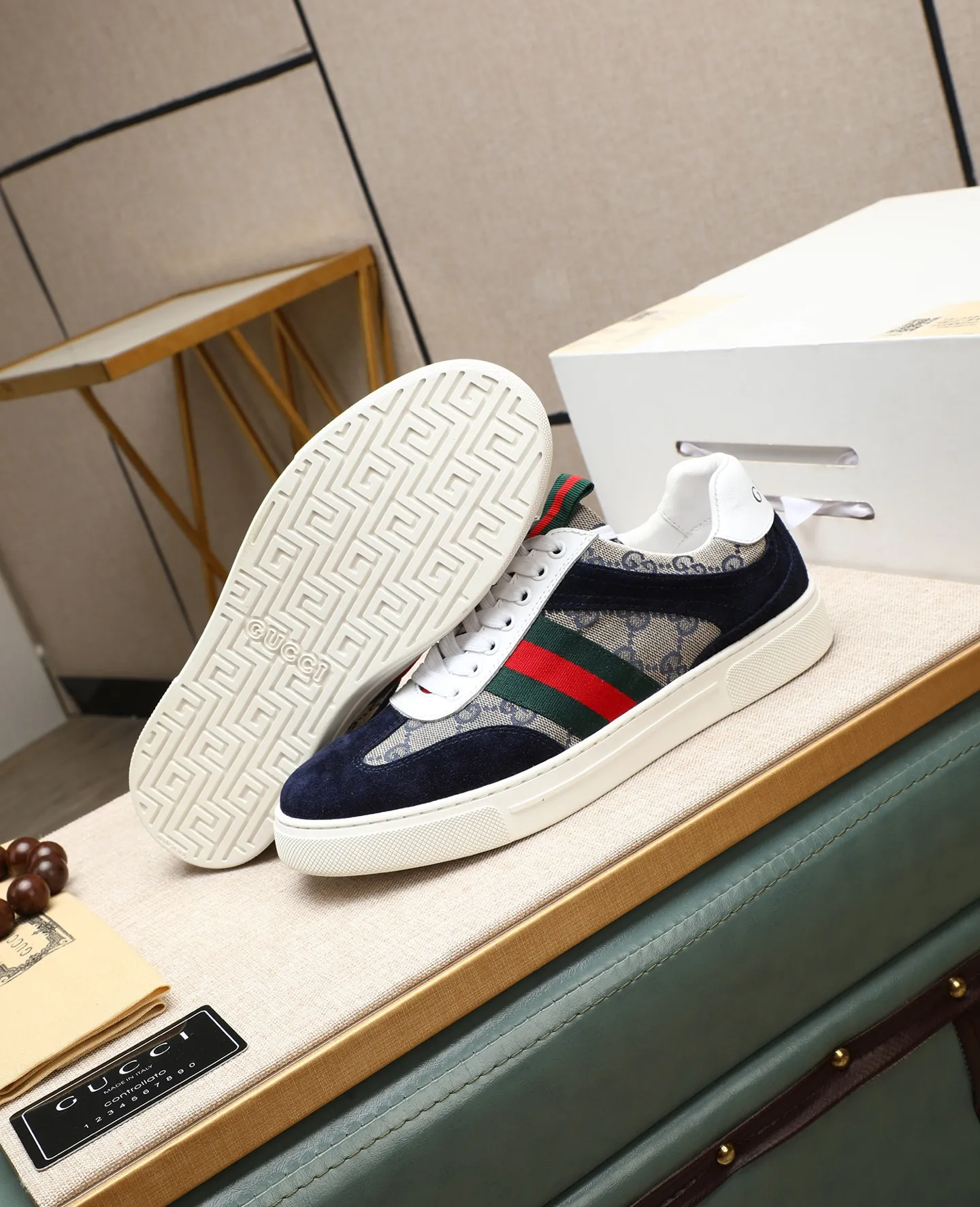 Men's men's shoes 💰440 GUCCI🔍🔍The latest model is on sale at the same time at the counter. Original calfskin imported from Italy, genuine leather lining, (high-end, noble, and classy) with exquisite workmanship. Sole: Original sole provided by the original factory, ⚠Exclusive double-layer movable molded sole super comfortable⚠, real shot 🎬The real thing is better🔍🔍"High quality·Follow the order" Code number 38-44